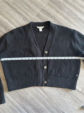 3/$15 Ripzone V-Neck Cropped Cardigan Sweater sz S
